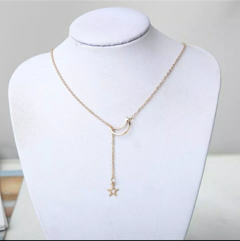Beautiful Moon and a Star Necklace πππππ - Picture 2 of 3